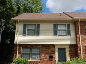 6248 Old Pineville Rd