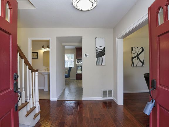3rd image of 6125 Escondido Ct