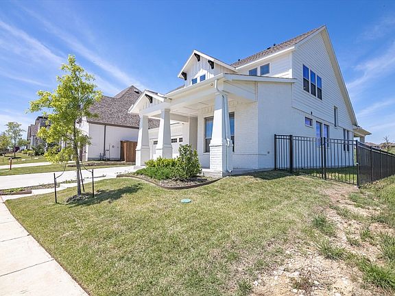 3rd image of 2156 Domingo Dr