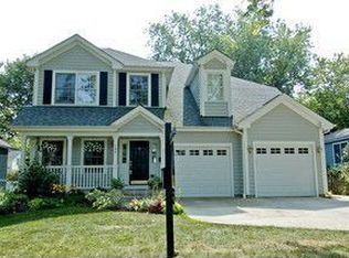 299 Hawthorne Blvd, Glen Ellyn, IL
