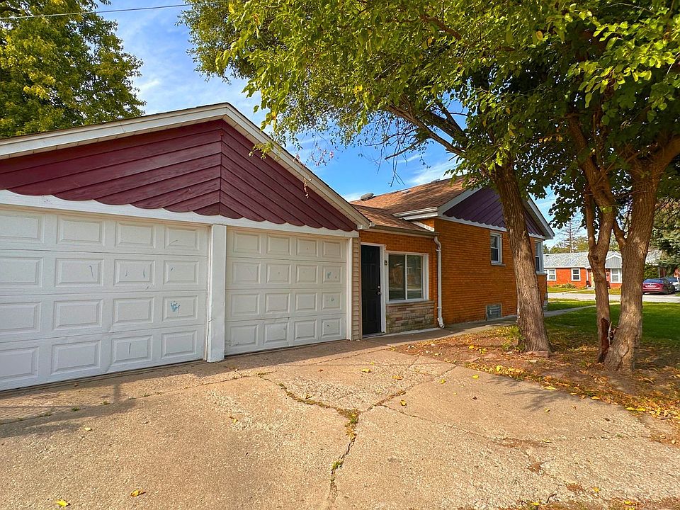 2nd image of 15519 Gouwens Ln
