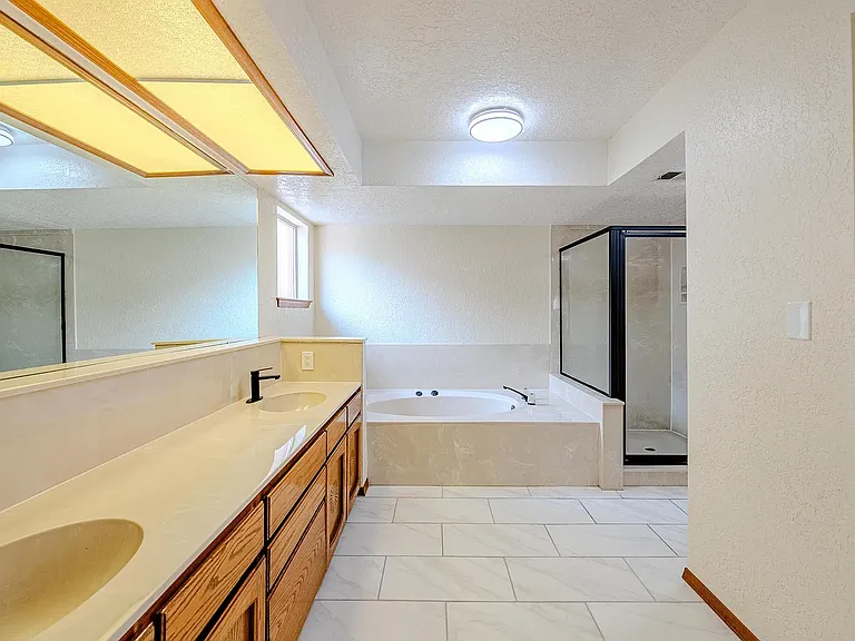 5137 Glenwood Pointe Ln NE #5137 — Photo 22