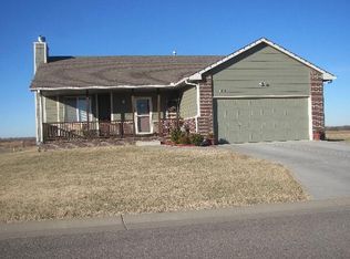 1202 Highland Ct, Wellington, KS 67152
