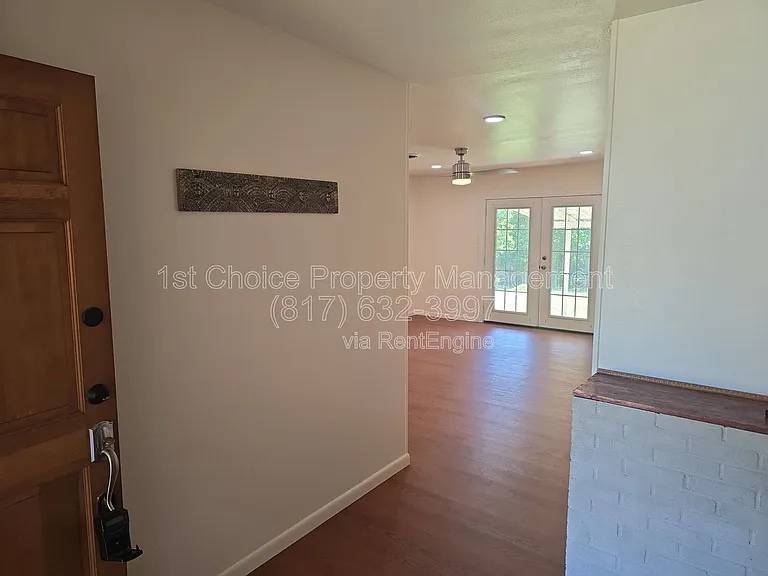 5621 Wedgworth Rd — Photo 4
