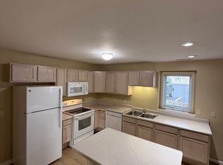 1911 Haughton Ave #1, Mankato, MN 56003