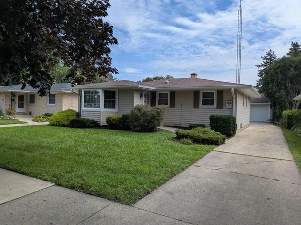 8041 19th AVENUE, Kenosha, WI 53143