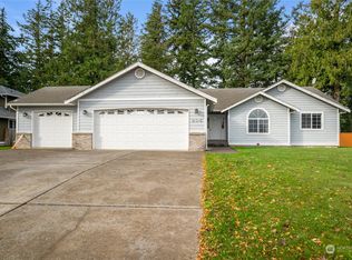 205 Oakdale Dr, Everson, WA