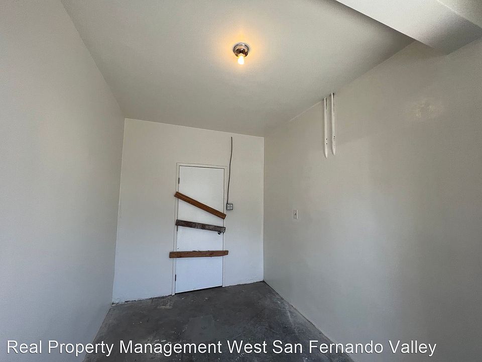 2nd image of 20534 Hartland St #11471198