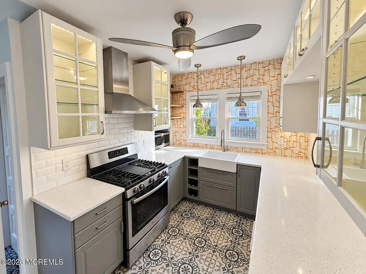 2 bed, 994 sqft, $3,750 — Photo 1