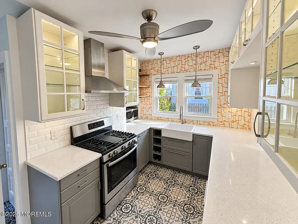 36 Tower Hill Ave