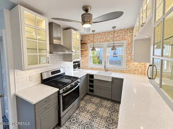 36 Tower Hill Ave, Red Bank, NJ 07701