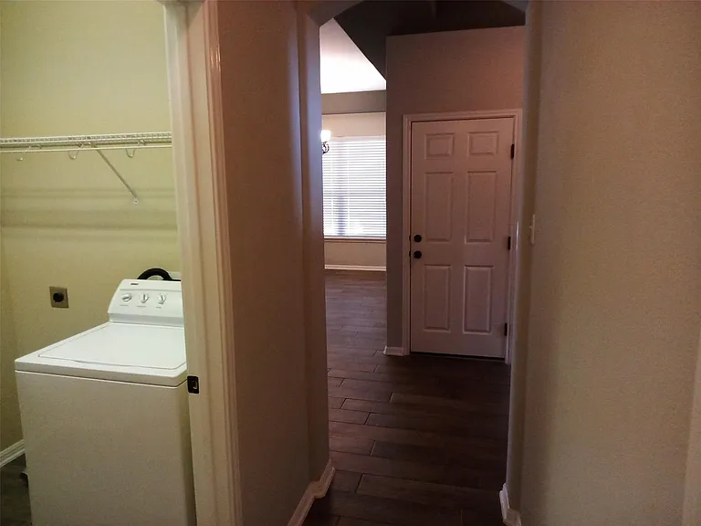 2412 Tumbling River Dr — Photo 10
