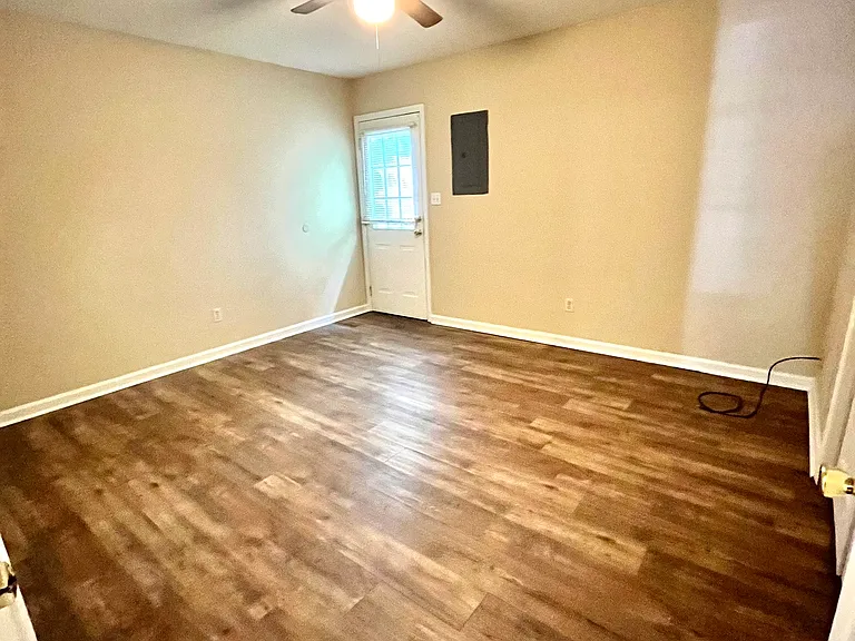 1014 E Lauderdale St — Photo 6