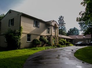 1450 Lenox Rd, Bloomfield Hills, MI 48304