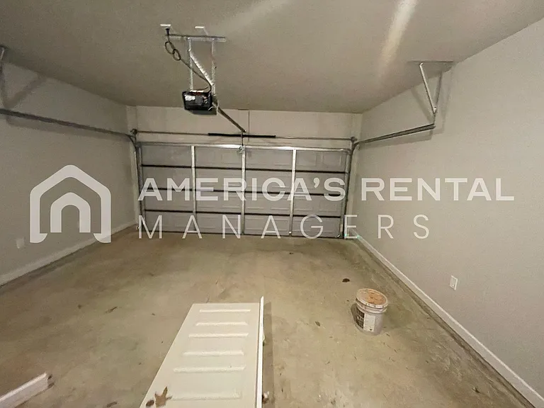 333 Buckhorn Cir — Photo 23