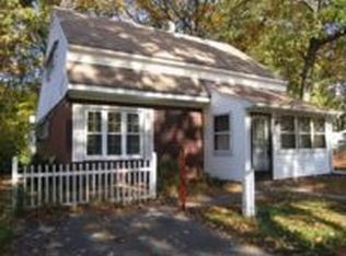 52 Bexhill St, Springfield, MA 01119