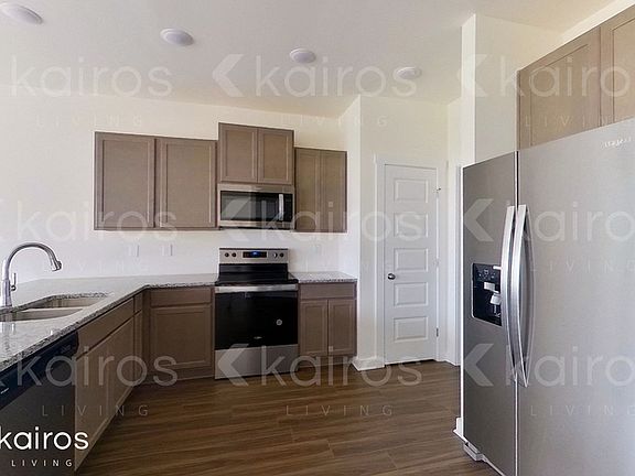 4th image of 6407 Upchurch Dr