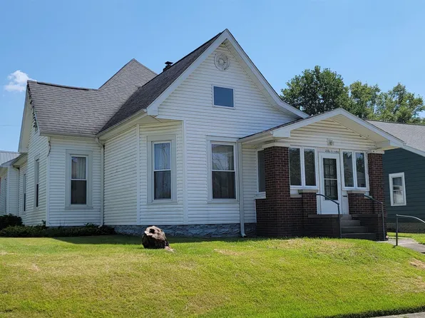 216 NE 9th St, Washington, IN 47501