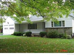 5013 Forest Rd, Lewiston, NY 14092