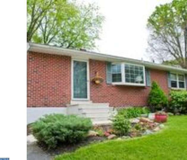 1st image of 31 Sheffield Manor Dr