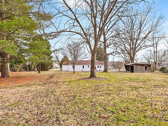 5th image of 1385 Bridgton Rd