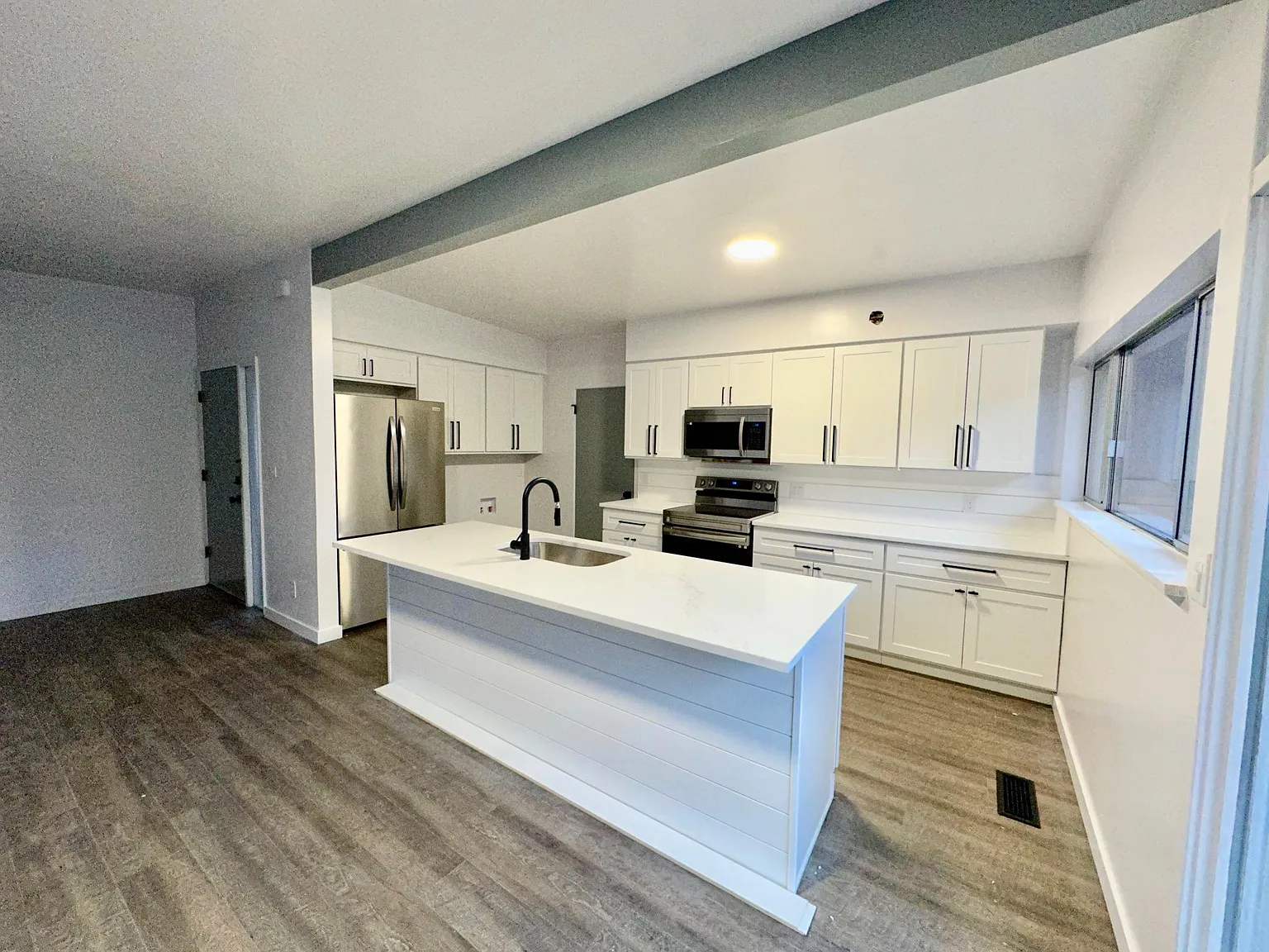 4 bed, 1925 sqft, $2,800 — Photo 4