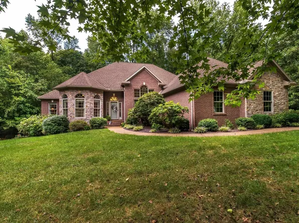 8860 & 8800 N Waterford Dr, Mount Vernon, IN 47620