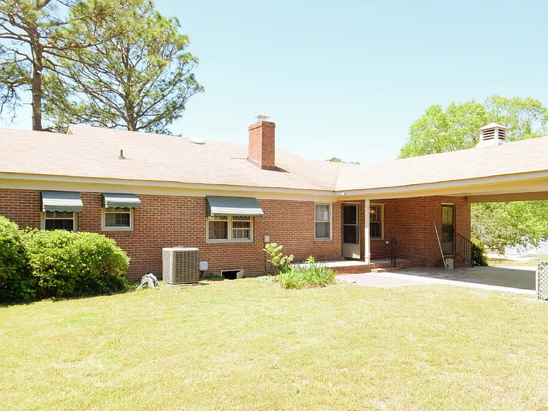1509 Paisley Ave — Photo 1