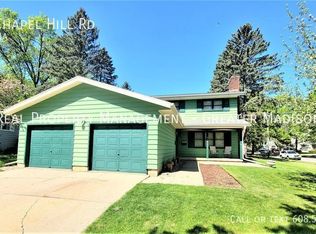 914 Chapel Hill Rd, Madison, WI 53711