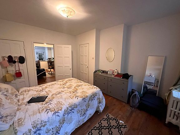 5th image of 298 15th St APT 3R