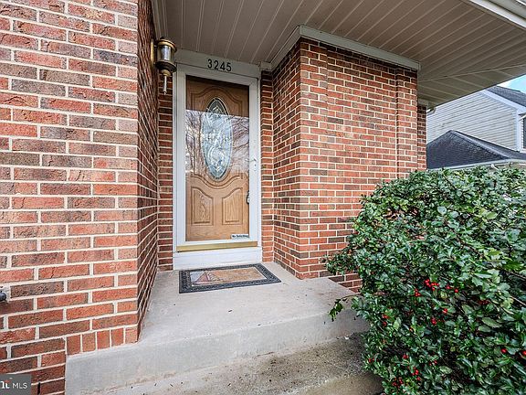 5th image of 3245 Kinross Cir