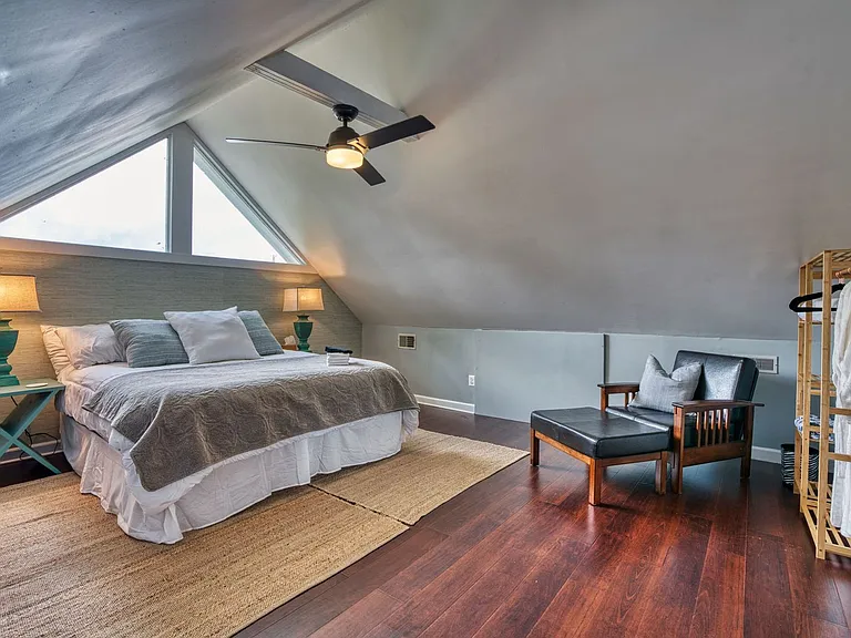 200 Mariners Pointe Rd — Photo 17