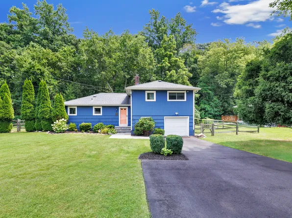 38 Winding Lane, Norwalk, CT 06851