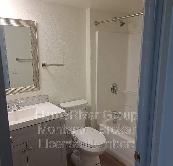 707 SW Higgins Ave #115 — Photo 4