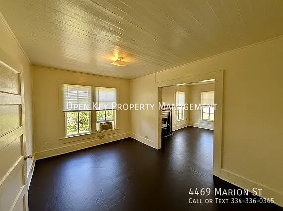 4469 Marion St — Photo 12