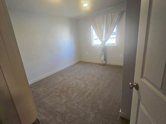 5th image of 2902 S 3095 W