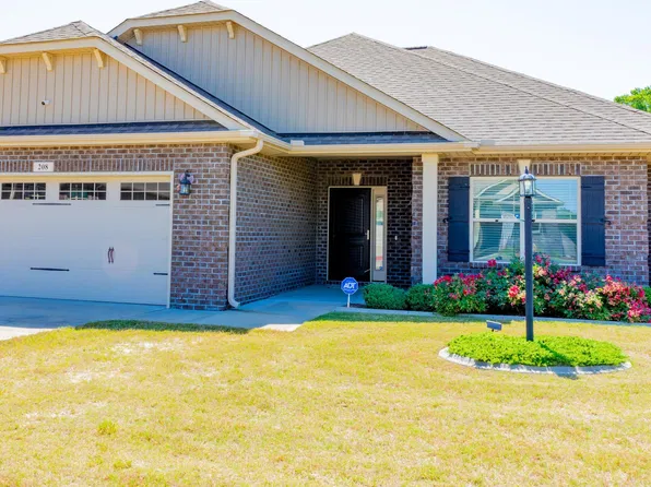 208 S Merganser Drive, Pikeville, NC 27863