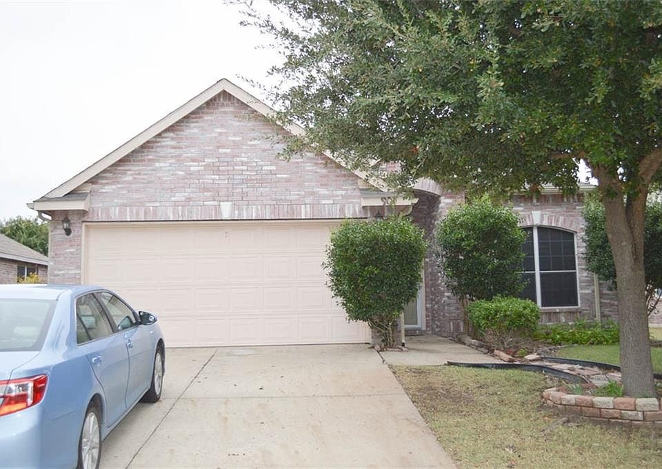1st image of 901 Sussex Dr