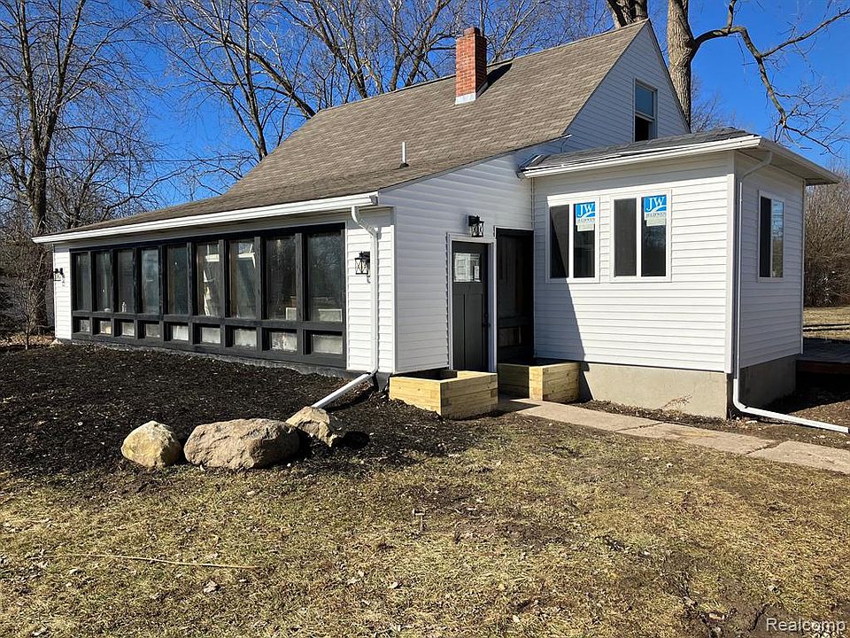 5044 W Coldwater Rd, Flint, MI 48504 Zillow