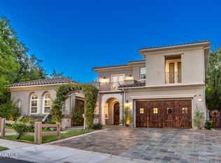 457 Vineyard Dr, Simi Valley, CA 93065