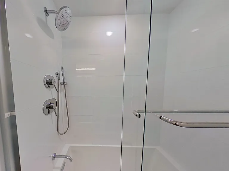 106 Warren St #4 — Photo 8