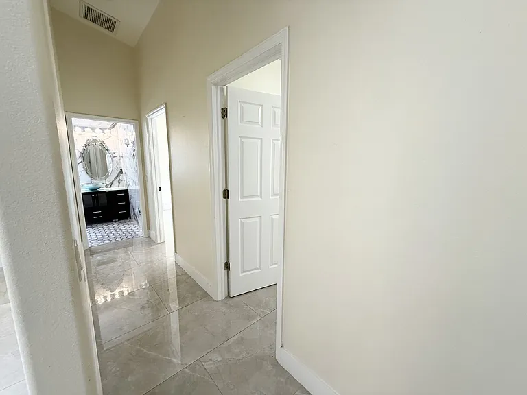 1024 Hagen Dr — Photo 15