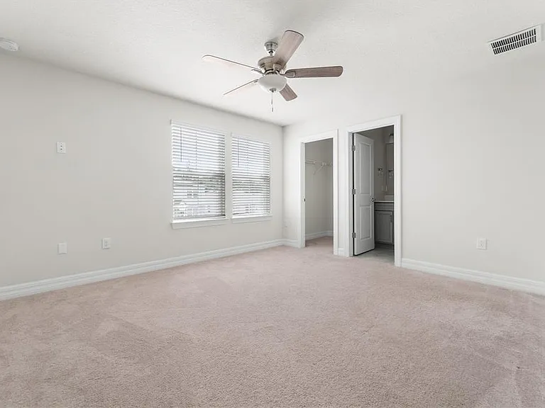 4990 Royal Point Ave — Photo 15