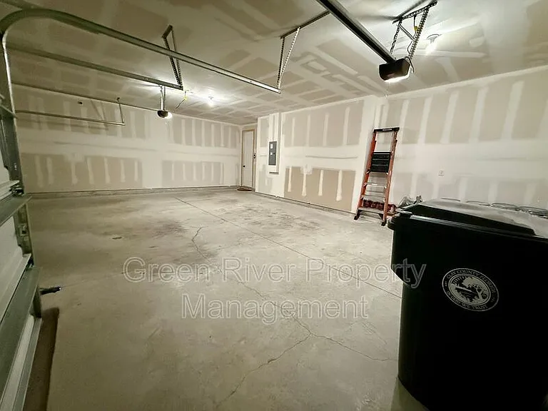 3435 Auvenshine Way — Photo 43
