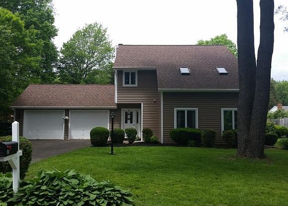 1st image of 69 Matthew Dr