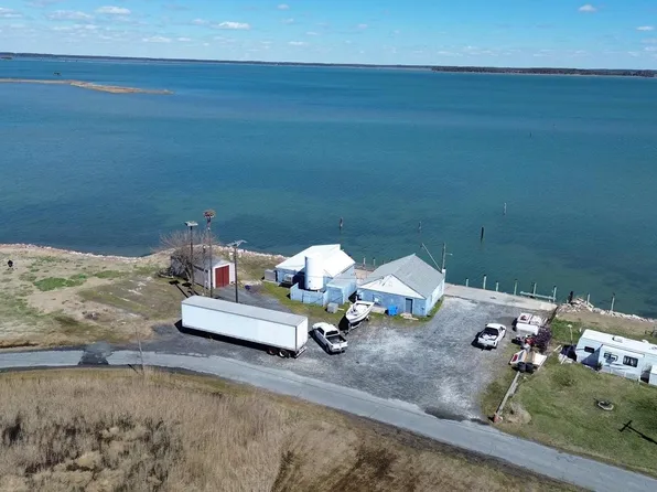 1620 Steamboat Wharf Rd, Fishing Creek, MD 21634