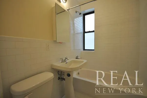 Rented by REAL New York | media 7