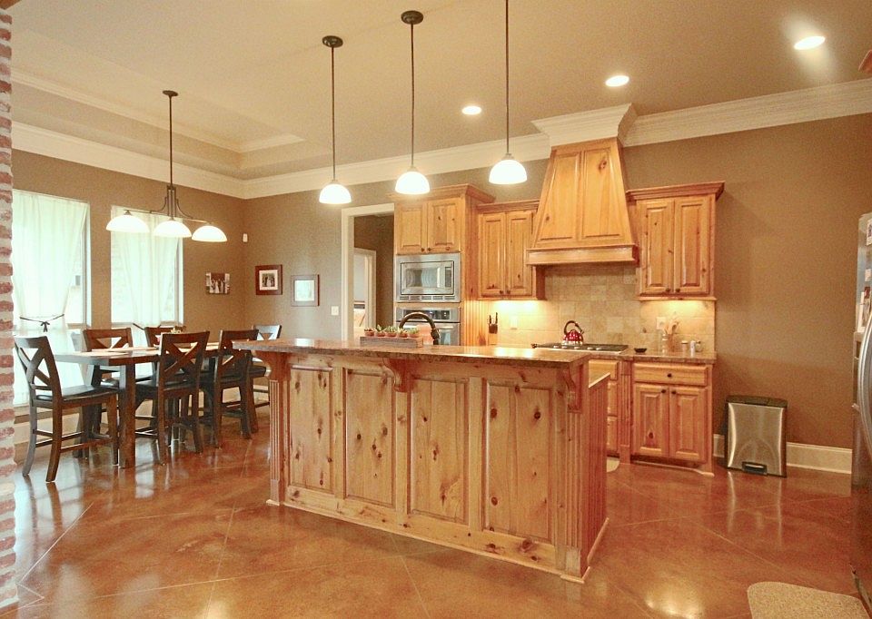 1st image of 10227 Crooked Creek Ln
