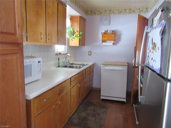 5th image of 908 Panna Ln