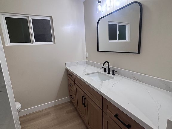 2nd image of 8235 Alameda St